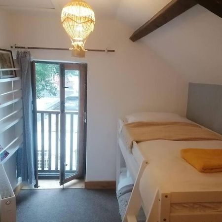 The Old Barn, Cosy Townhouse In Leominster Villa Buitenkant foto